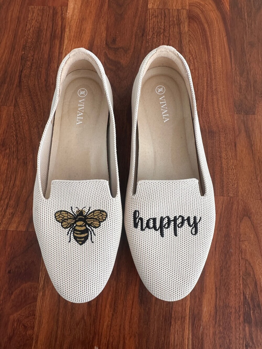VIVAIA Audrey Bee Happy Embroidered Knit Loafers Cream Ivory - EU 38 EUC